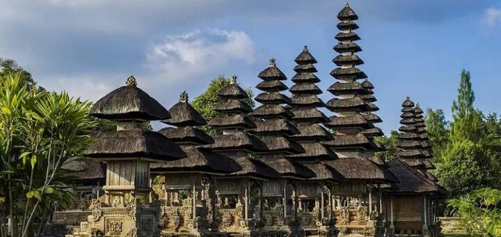 Bandar Populer: 5 Tempat Terfavorit untuk Mengunjungi di Indonesia